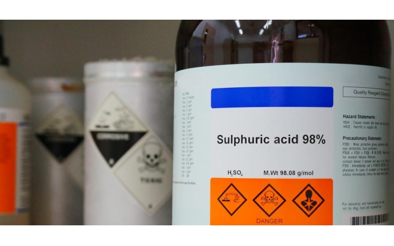 高濃度硫酸能否使用聚四氟乙烯（PTFE）軟管輸送